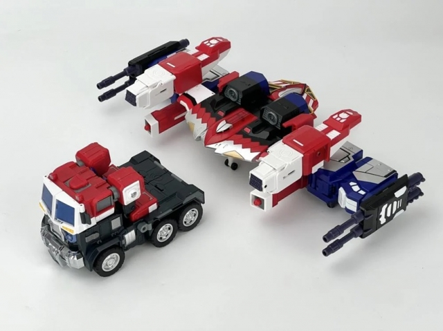 Fans Hobby - Master Builder MB-18 Energy Commander & MB-25 Aero Blade Set